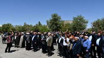 أكاديميو جامعة سمنان الإيرانية يتجمعون لدعم طلاب وأساتذة الجامعات العالمية ضد المجازر الصهيونية